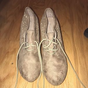 Tan suede winter wedges